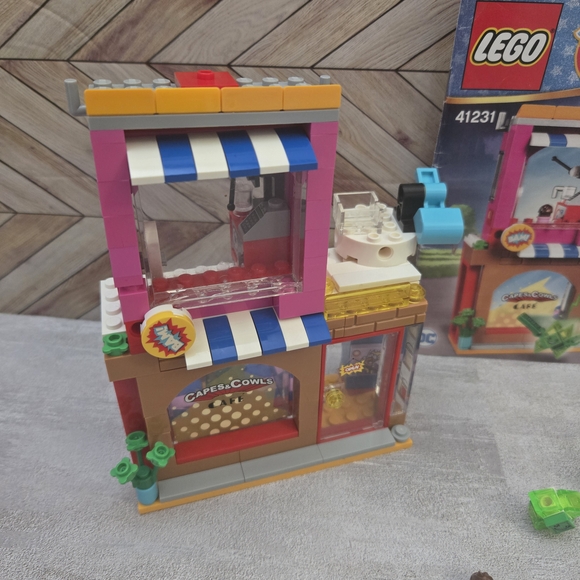 LEGO DC Super Hero Girls 41231 Harley Quinn to the Rescue Set Building Blocks - Picture 3 of 13